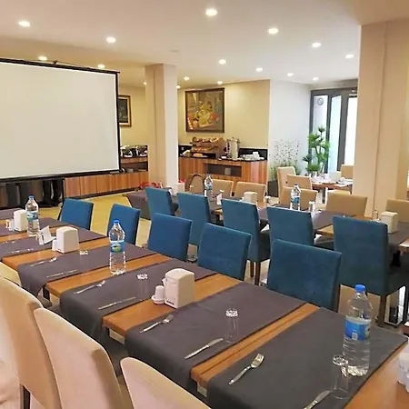 Piskin Hotel 3*